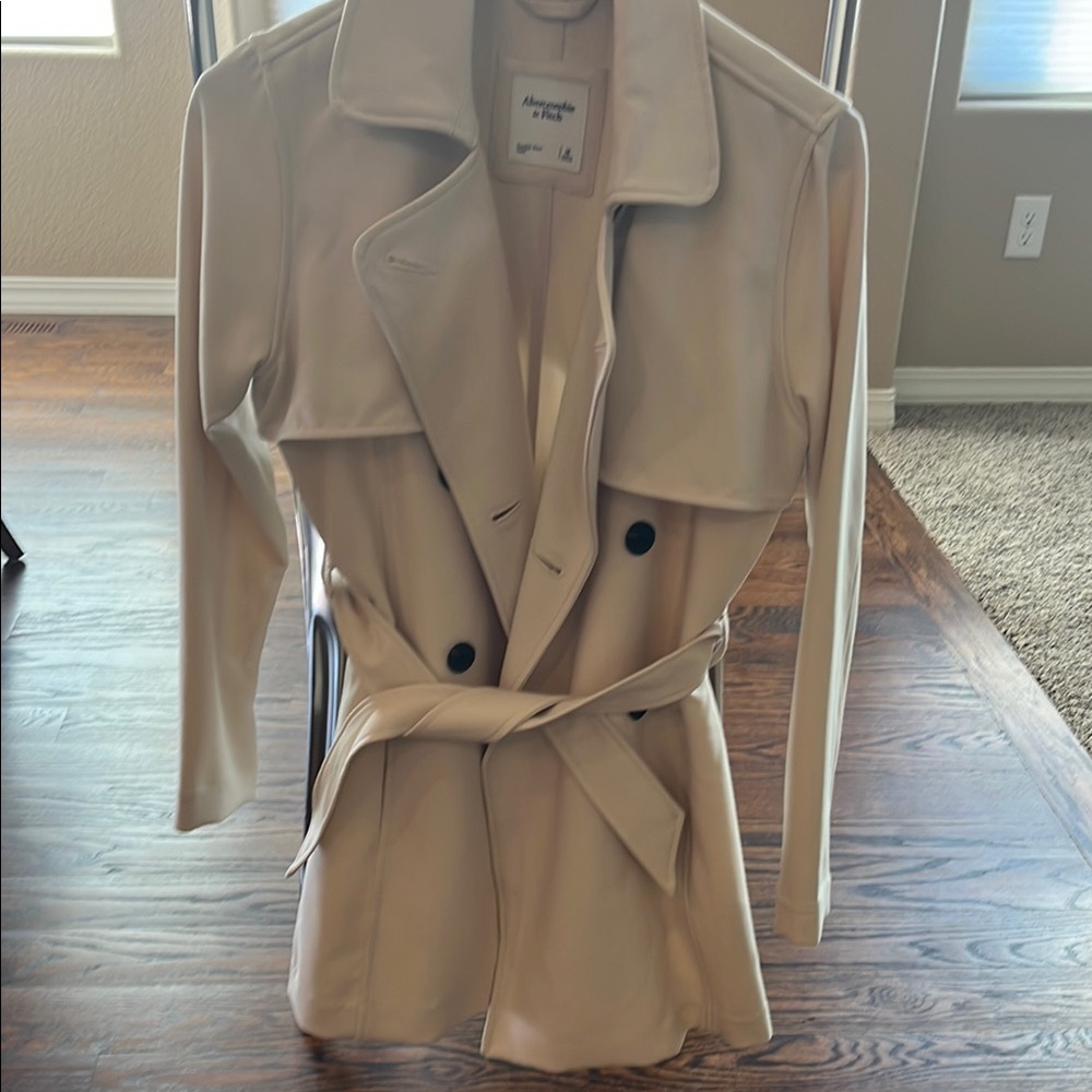 Abercrombie & Fitch Tan Trench Coat Classic Design